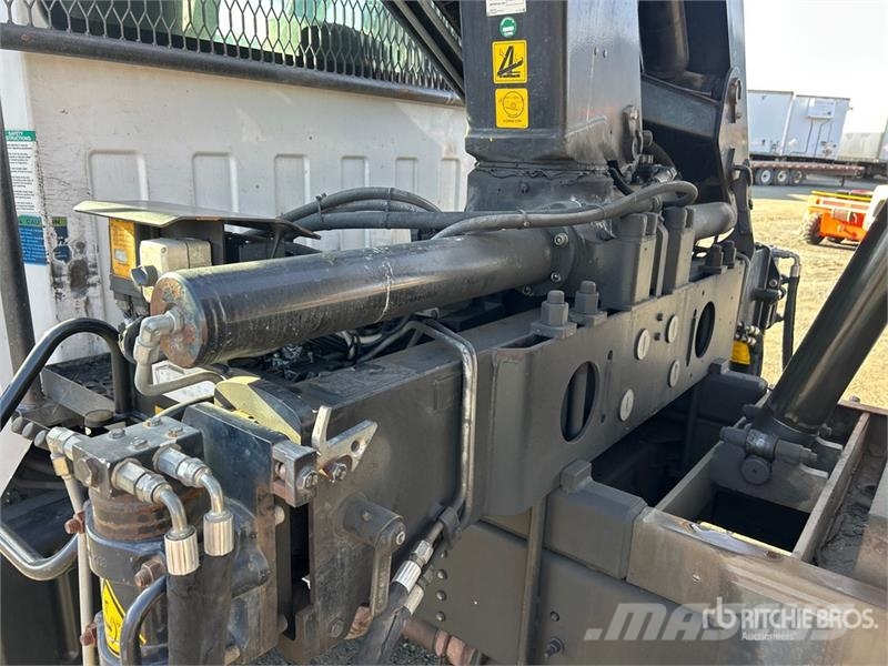 GMC 099 B-2 CLX 10900 lb Knuckle Boom on GMC C6500 4x2 起重機卡車