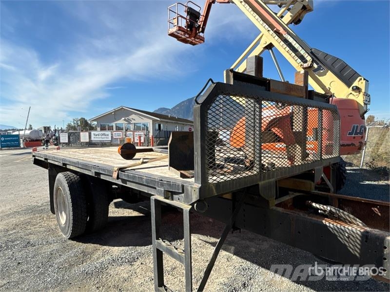 GMC 7500 Top Kick 4x2 Flatbed Truck Camion plateau