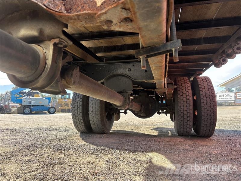 GMC 7500 Top Kick 4x2 Flatbed Truck Camion plateau