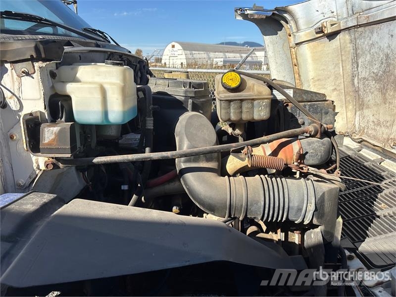 GMC 7500 Top Kick 4x2 Flatbed Truck Camion plateau