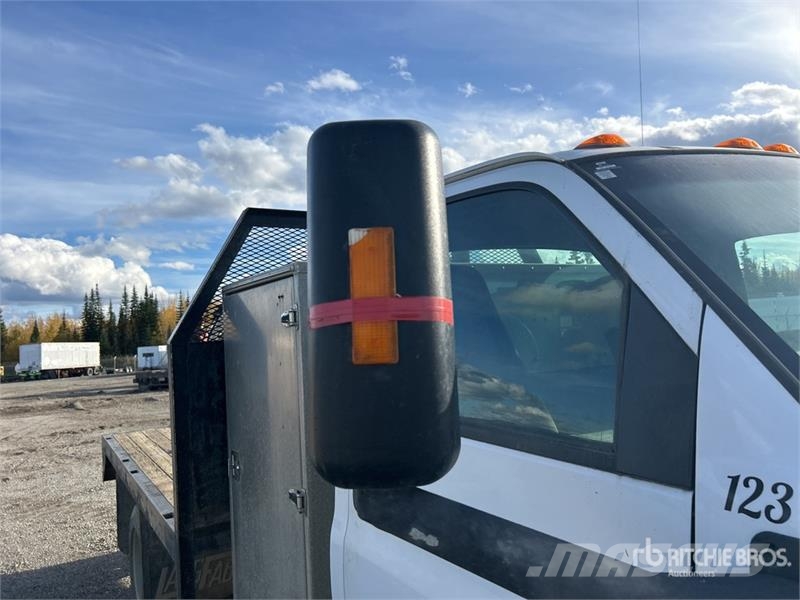GMC C4500 Pritschenwagen/Pritschenwagen mit Seitenklappe