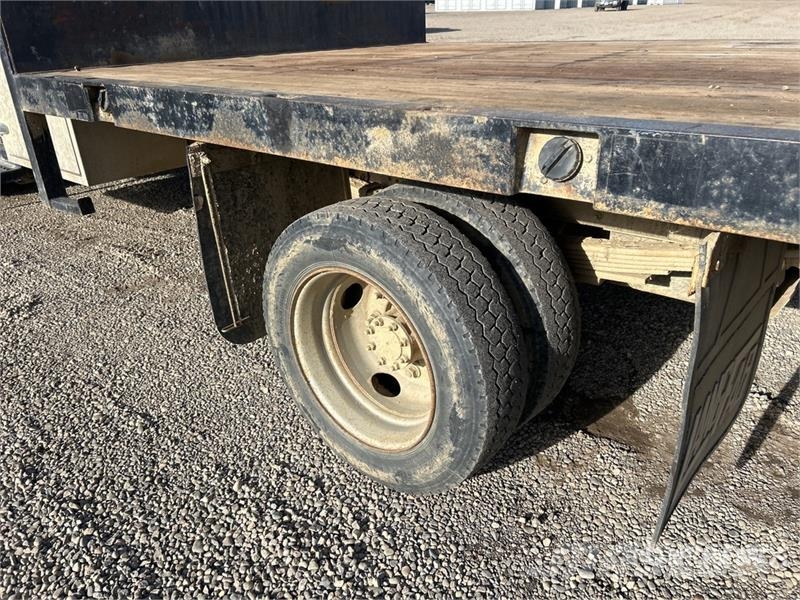GMC C4500 Pritschenwagen/Pritschenwagen mit Seitenklappe