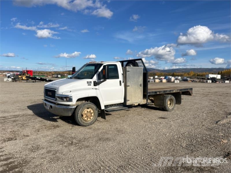 GMC C4500 Pritschenwagen/Pritschenwagen mit Seitenklappe