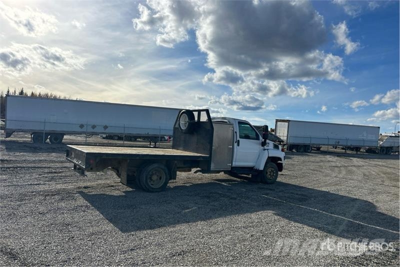 GMC C4500 Pritschenwagen/Pritschenwagen mit Seitenklappe