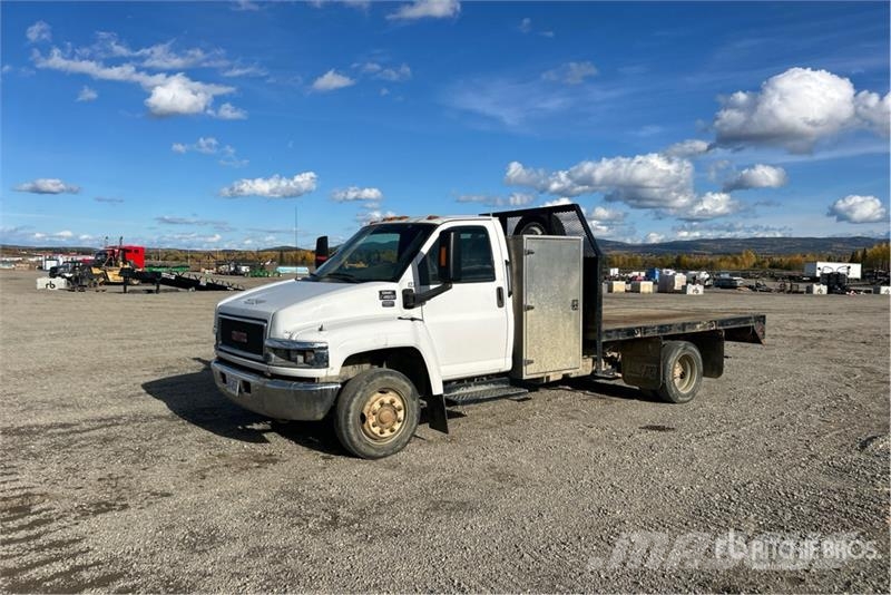 GMC C4500 Pritschenwagen/Pritschenwagen mit Seitenklappe