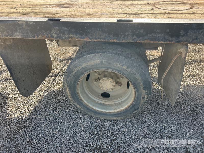 GMC C4500 Pritschenwagen/Pritschenwagen mit Seitenklappe