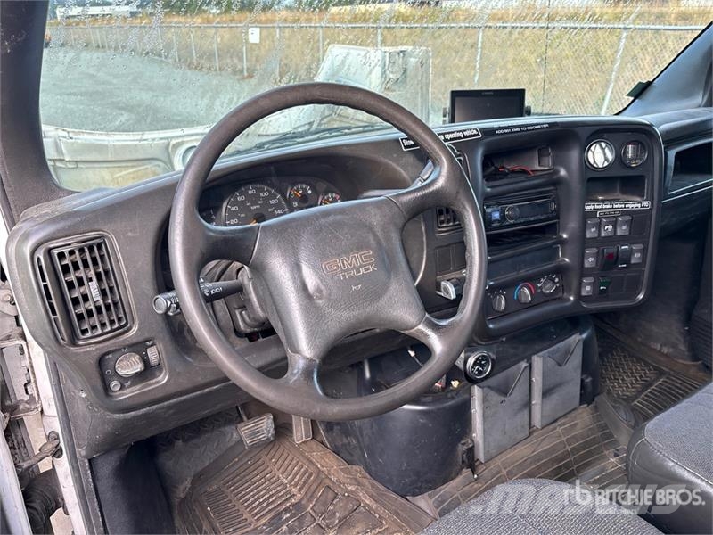 GMC C6500 شاحنات الرافعات