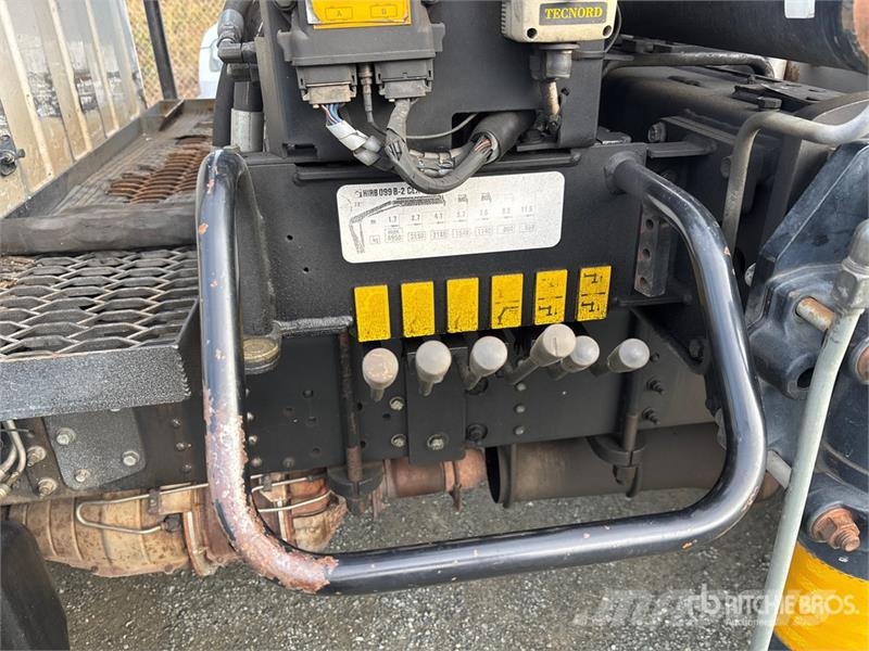 GMC C6500 شاحنات الرافعات