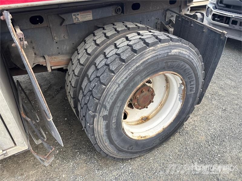 GMC C6500 شاحنات الرافعات