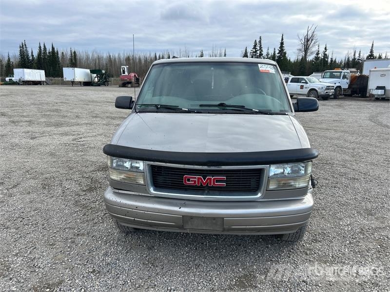 GMC Safari AWD 9 Passenger Van Preču pārvadāšanas furgoni