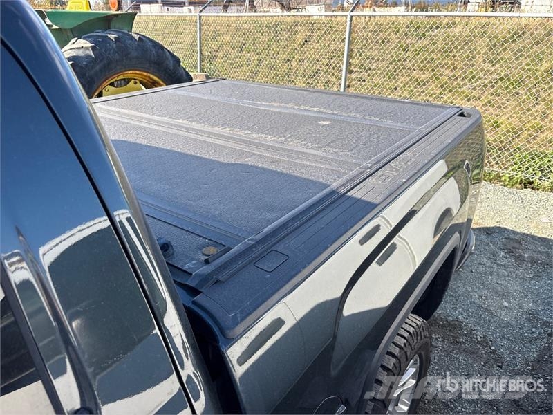 GMC Sierra 1500 Drugi