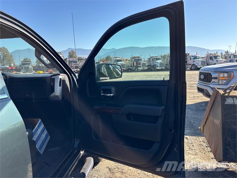 GMC Sierra 1500 Drugi