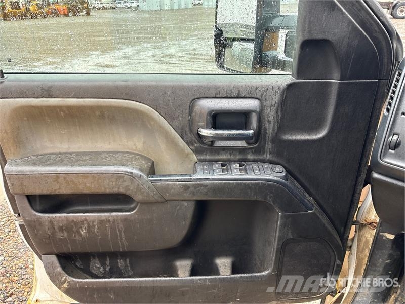 GMC Sierra 2500HD Andere Transporter