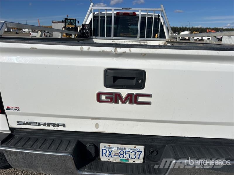 GMC Sierra 2500HD أخرى