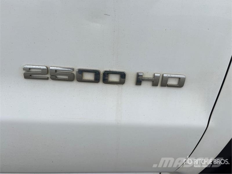 GMC Sierra 2500HD 其他