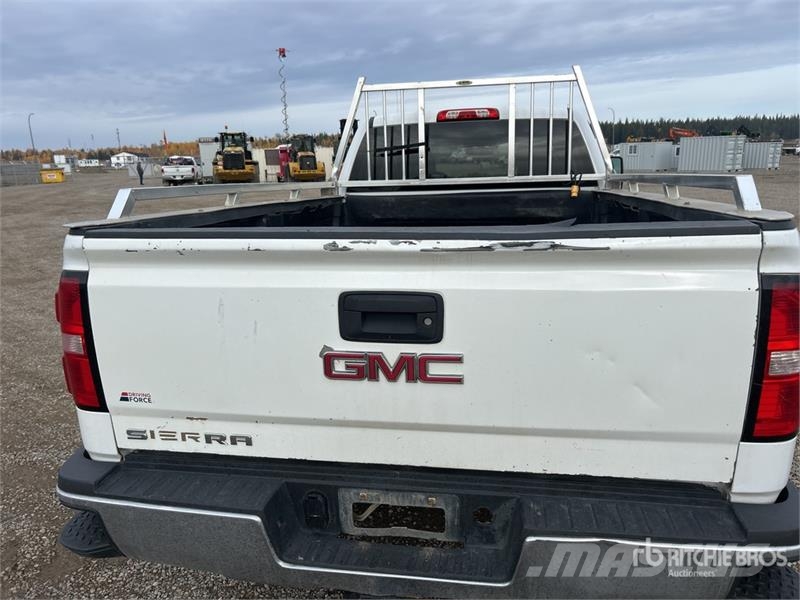 GMC Sierra 2500HD Прочие фургоны