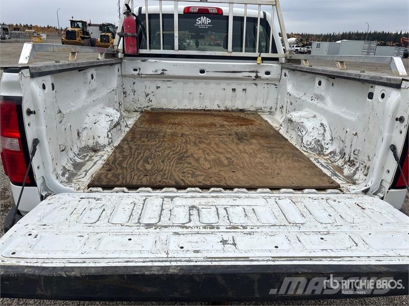 GMC Sierra 2500HD Andere Transporter