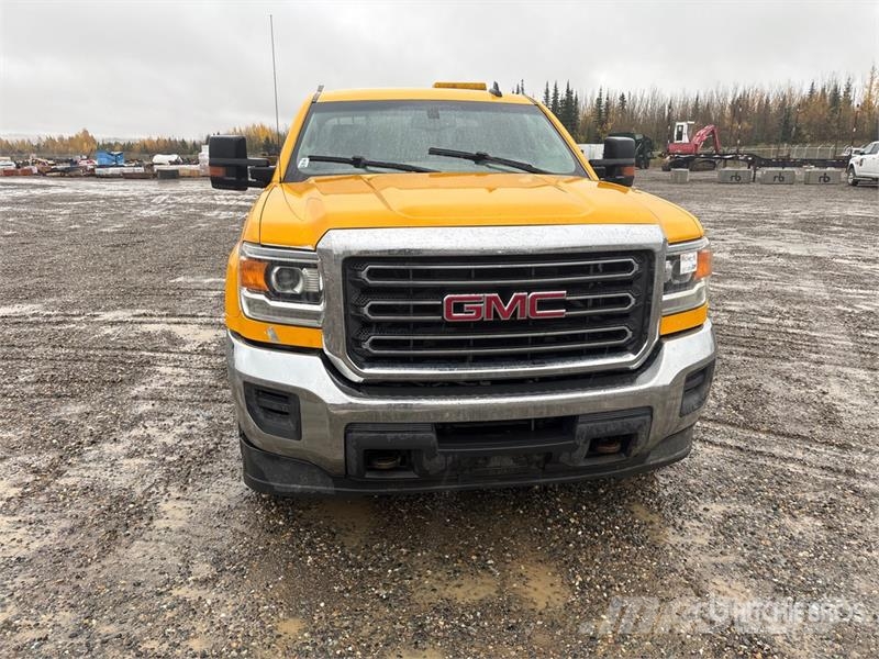 GMC Sierra 2500HD Andere Transporter
