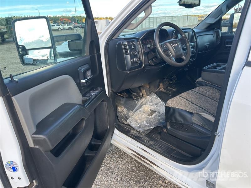 GMC Sierra 2500HD أخرى