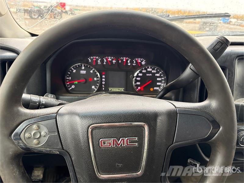 GMC Sierra 2500HD Andere Transporter