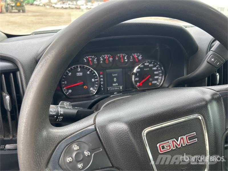 GMC Sierra 2500HD Прочие фургоны
