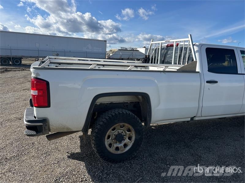GMC Sierra 2500HD أخرى