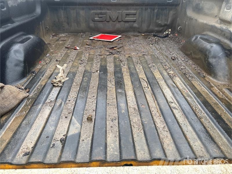 GMC Sierra 2500HD Andere Transporter