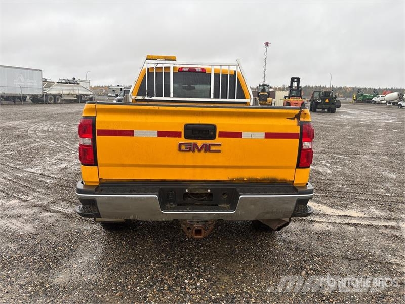 GMC Sierra 2500HD Andere Transporter
