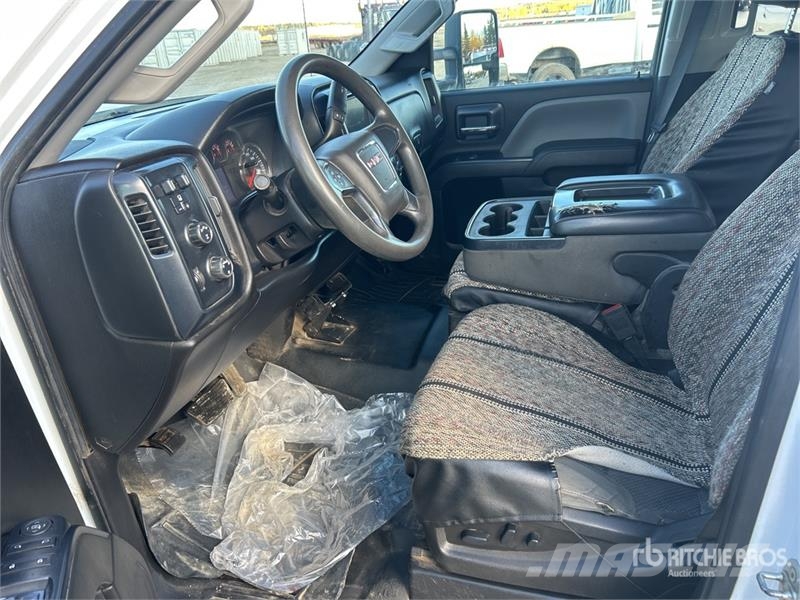 GMC Sierra 2500HD أخرى