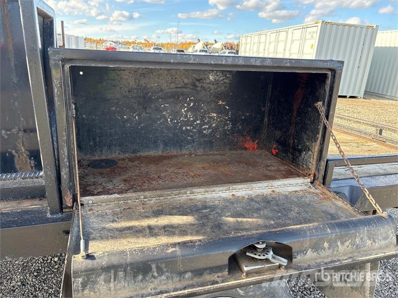 GMC Sierra 3500 4x4 Flatbed Truck Camion con sponde ribaltabili