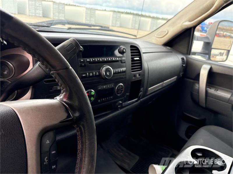 GMC Sierra 3500HD 4x4 Extended Cab Pickup Inne
