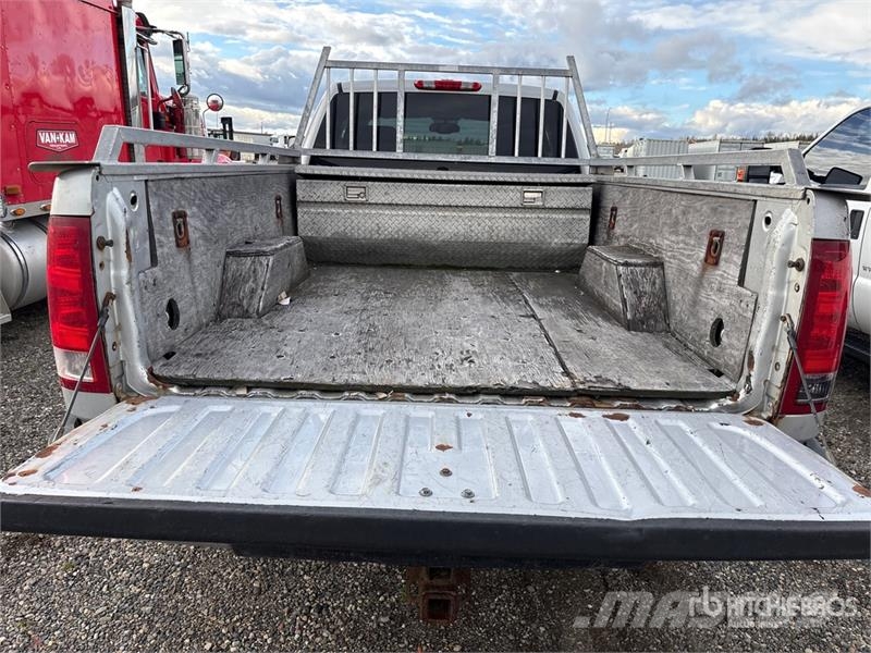 GMC Sierra 3500HD 4x4 Extended Cab Pickup Inne