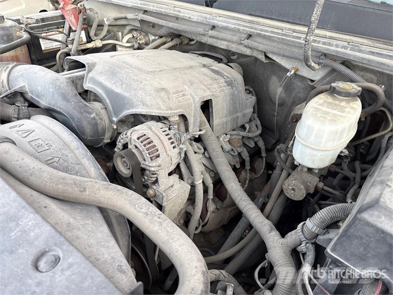 GMC Sierra 3500HD 4x4 Extended Cab Pickup Inne