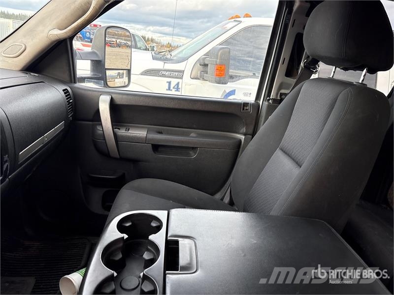 GMC Sierra 3500HD 4x4 Extended Cab Pickup Inne