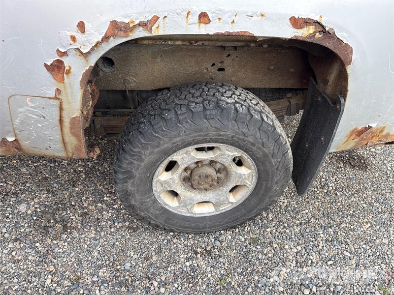 GMC Sierra 3500HD 4x4 Extended Cab Pickup Inne