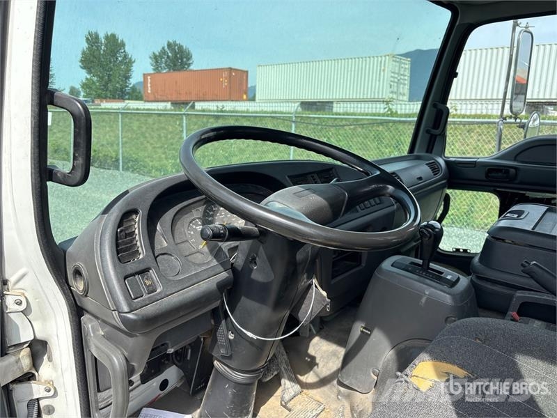 GMC T6500 Plošinové nákladné automobily/nákladné automobily so sklápacími bočnicami