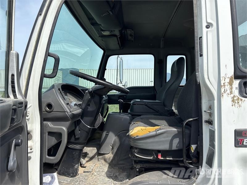 GMC T6500 Plošinové nákladné automobily/nákladné automobily so sklápacími bočnicami
