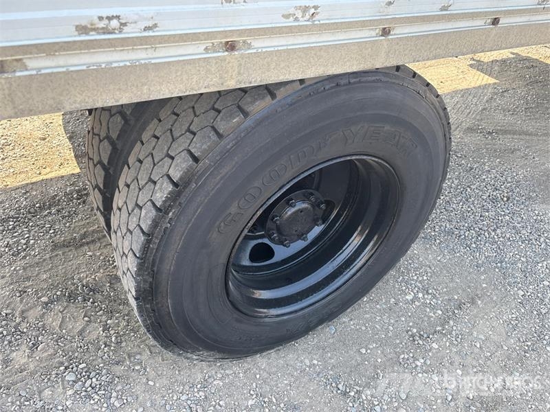 GMC T7500 Isotermos y frigoríficos
