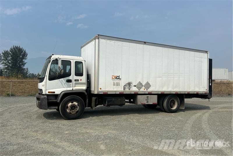 GMC T7500 4x2 Van Truck Kofferaufbau
