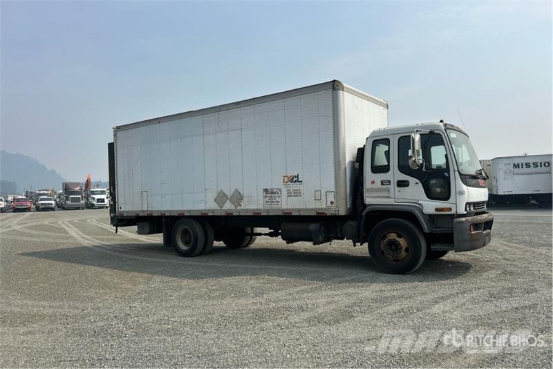 GMC T7500 4x2 Van Truck Kofferaufbau