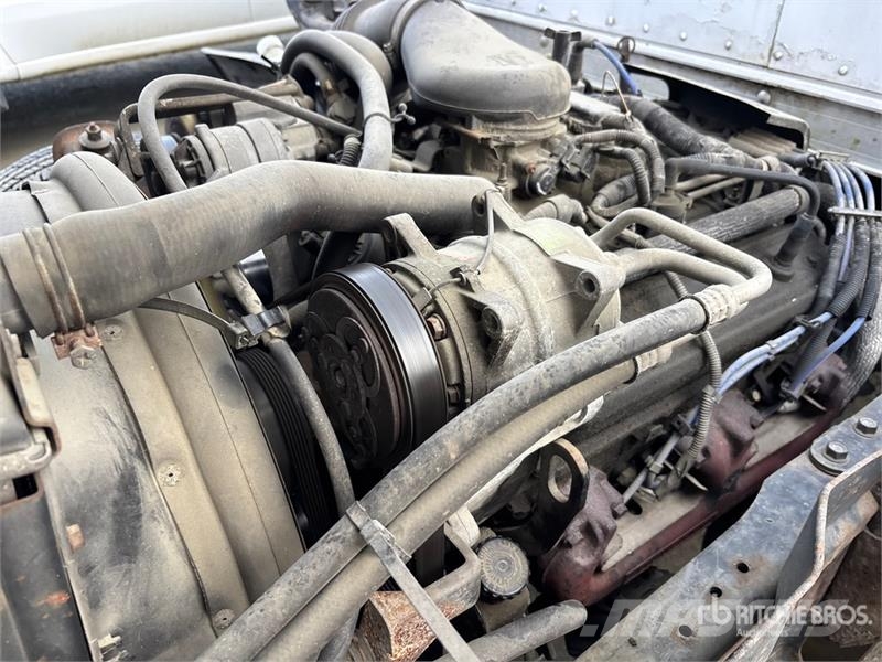 GMC W3500 Грузовики-Фургоны