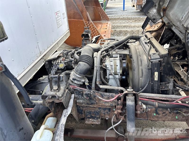 GMC W3500 Грузовики-Фургоны