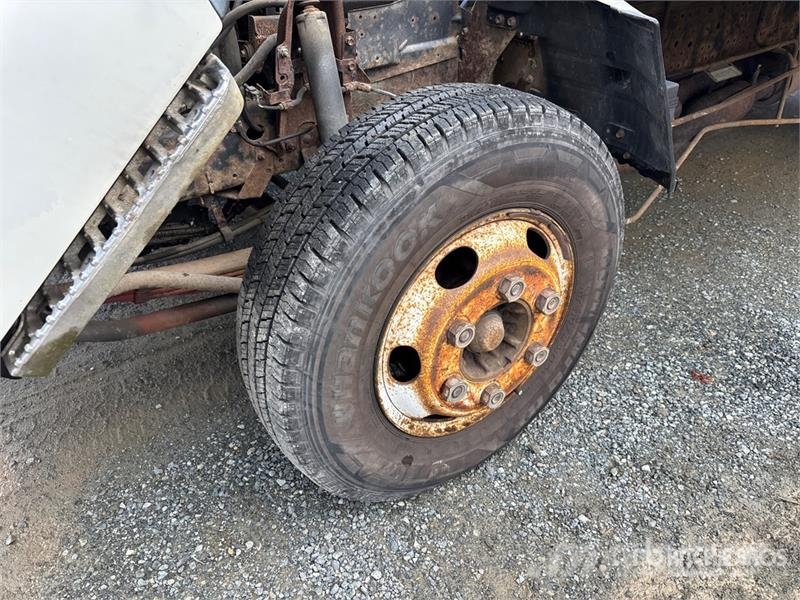 GMC W3500 Грузовики-Фургоны