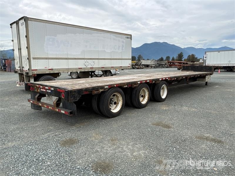Great Dane 53 ft Tri/A Step Deck Trailer لوادر منخفضة