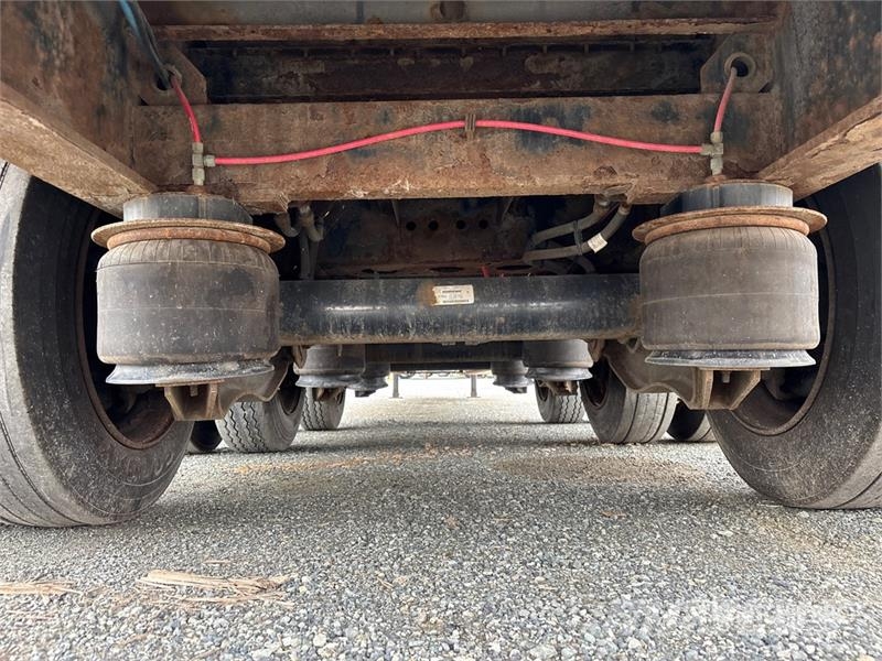 Great Dane 53 ft Tri/A Step Deck Trailer لوادر منخفضة