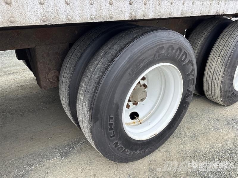 Great Dane 53 ft x 102 in Tri/A Van Trailer Причепи-фургони