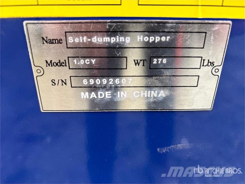  Greatbear 1 cyd Self-Dumping Hopper (Unused) Bins and hoppers