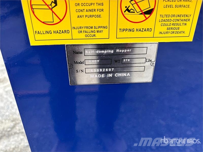  Greatbear 1 cyd Self-Dumping Hopper (Unused) Bins and hoppers