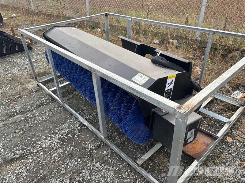 Greatbear 72 in Skid Steer Broom (Unused) Kefék