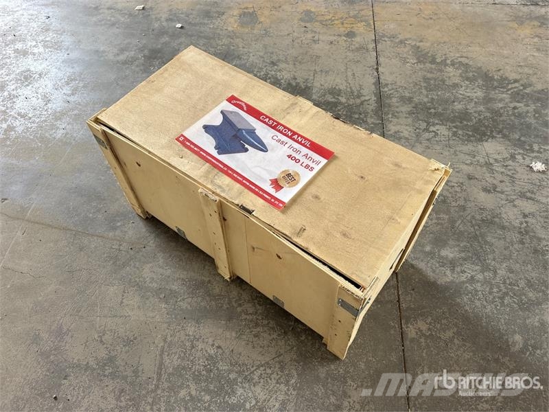  Greatbear Single-Horn Iron Anvil (Unused) مكونات أخرى